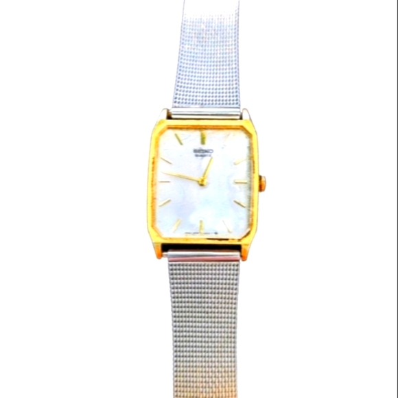 Seiko Gent's Quartz Ultra Thin Dress Watch - Picture 2 of 8